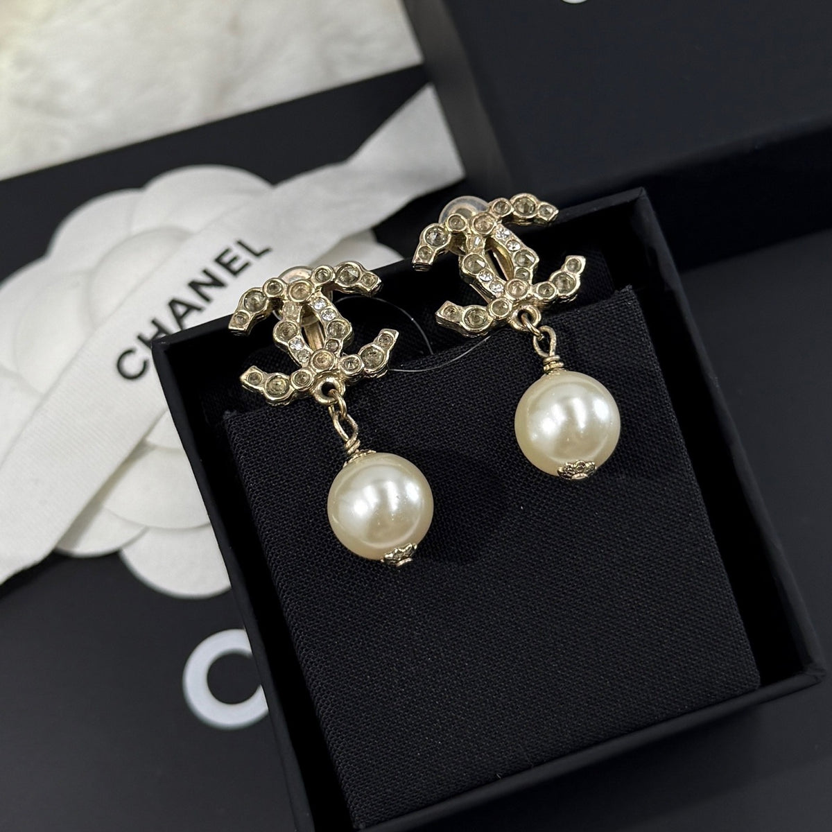 Chanel - Other - Crystal - Gold