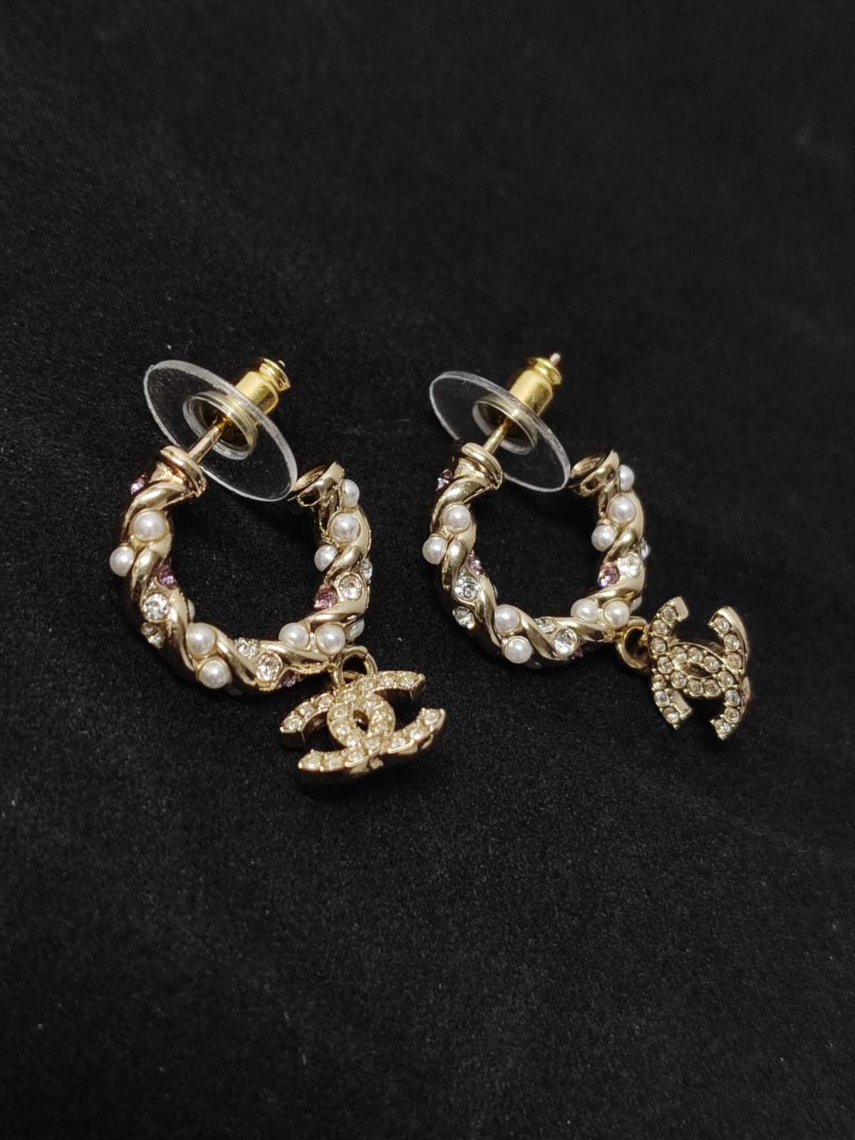 Chanel - Other - Crystal - Gold