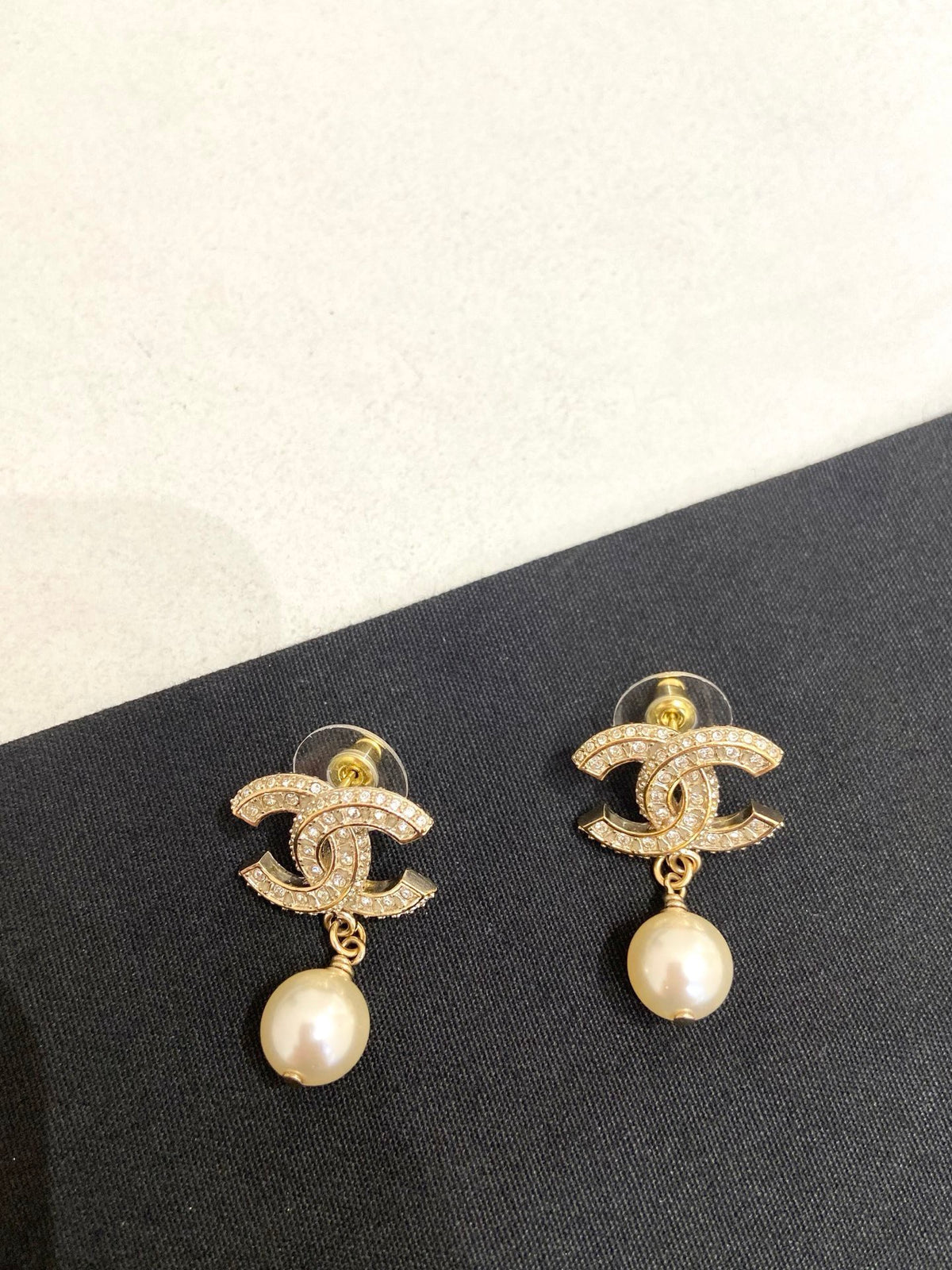 Chanel - Other - Crystal - Gold