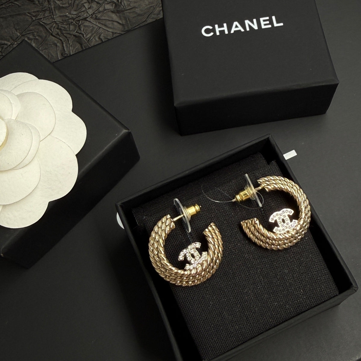 Chanel - Other - Crystal - Gold