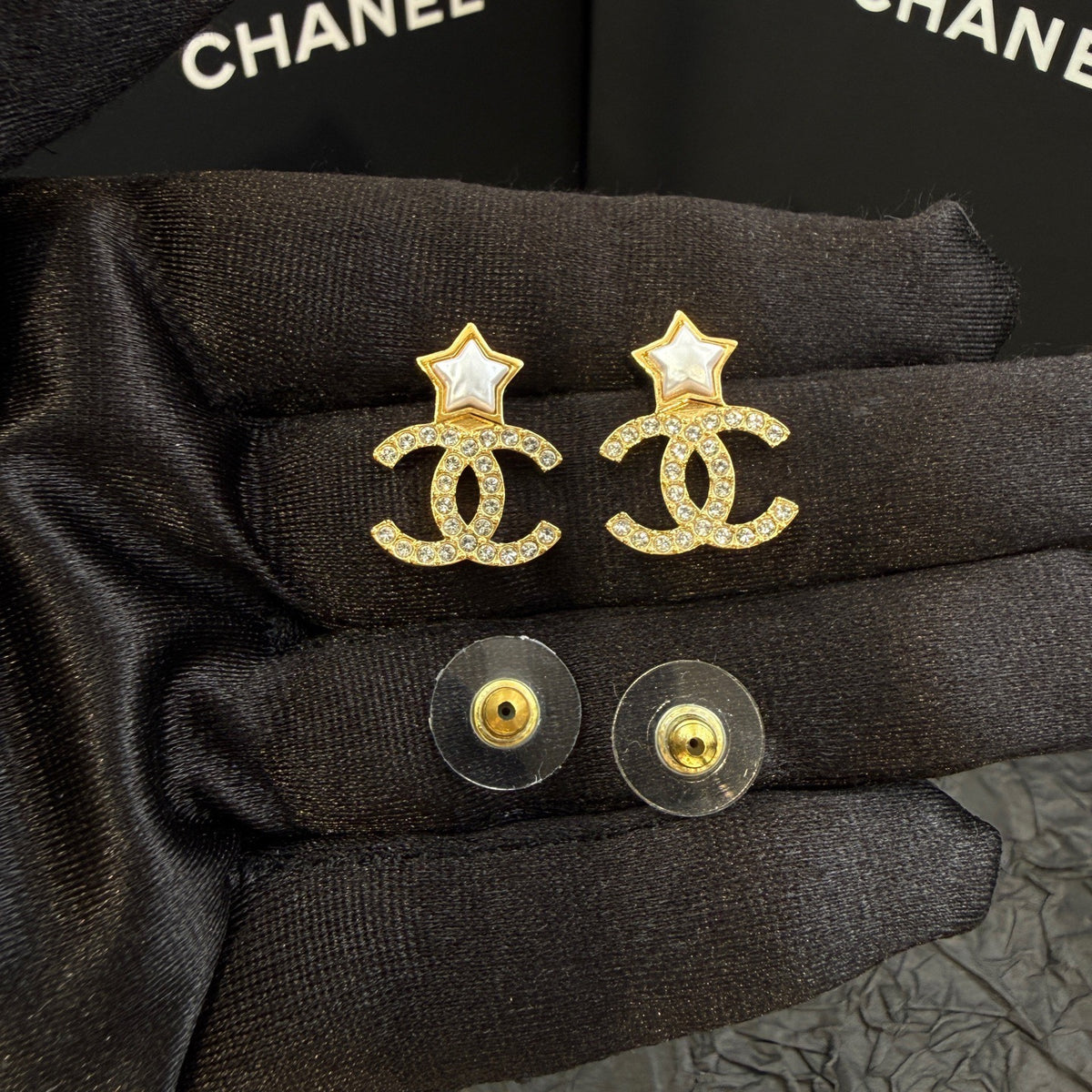 Chanel - Other - Crystal - Gold