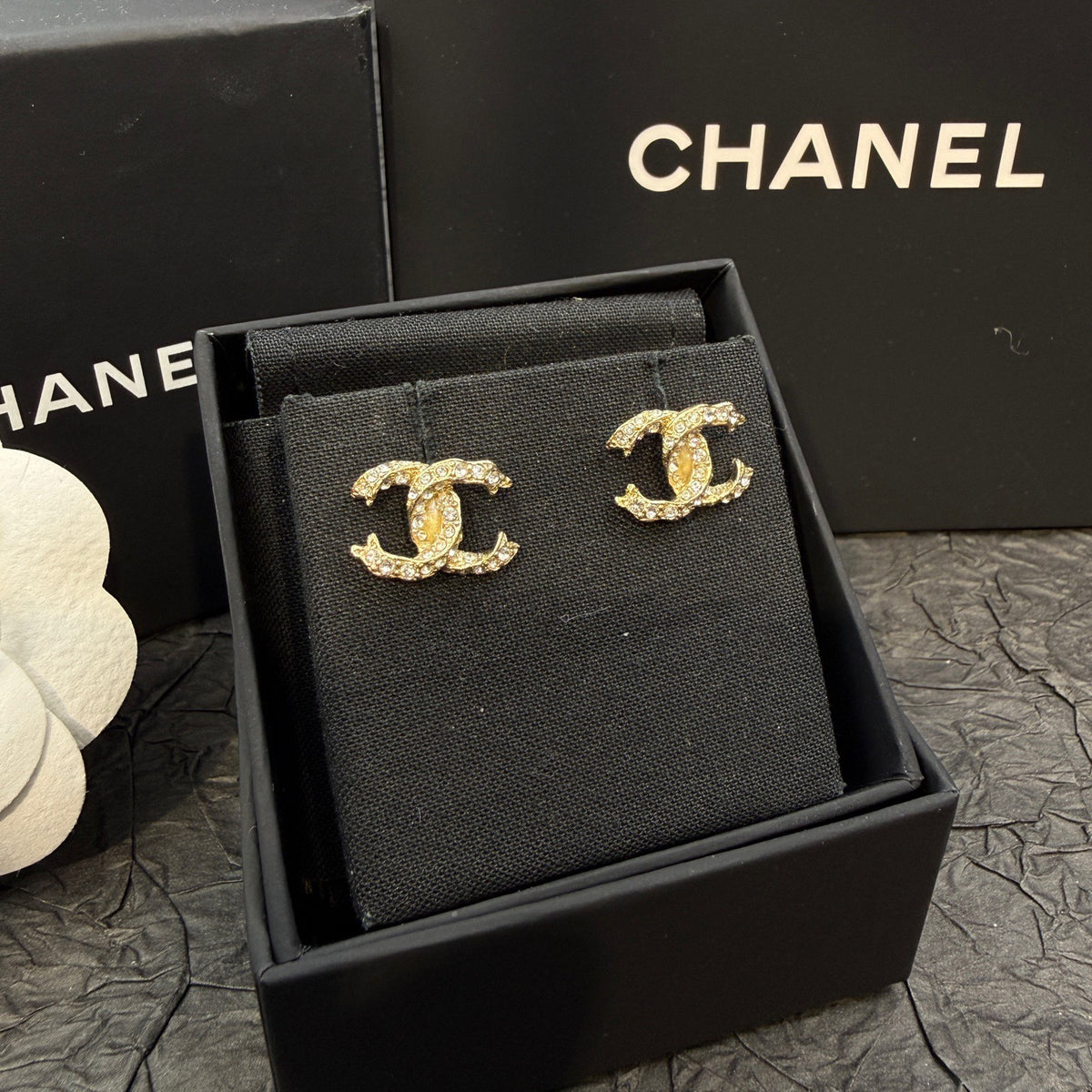 Chanel - Other - Crystal - Gold