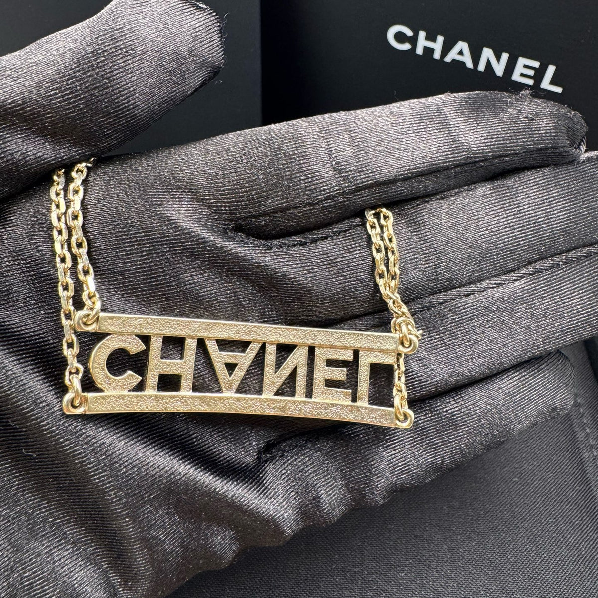 Chanel - Other - Crystal - Gold
