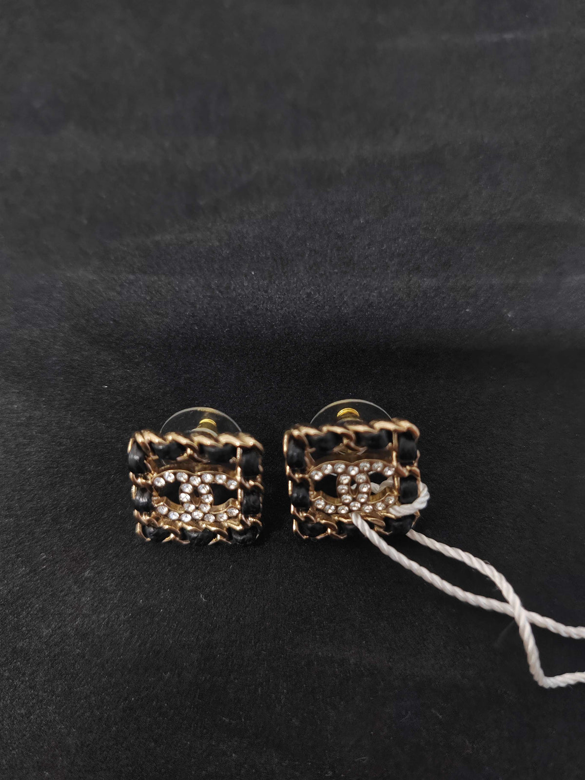 Chanel - Other - Crystal - Gold