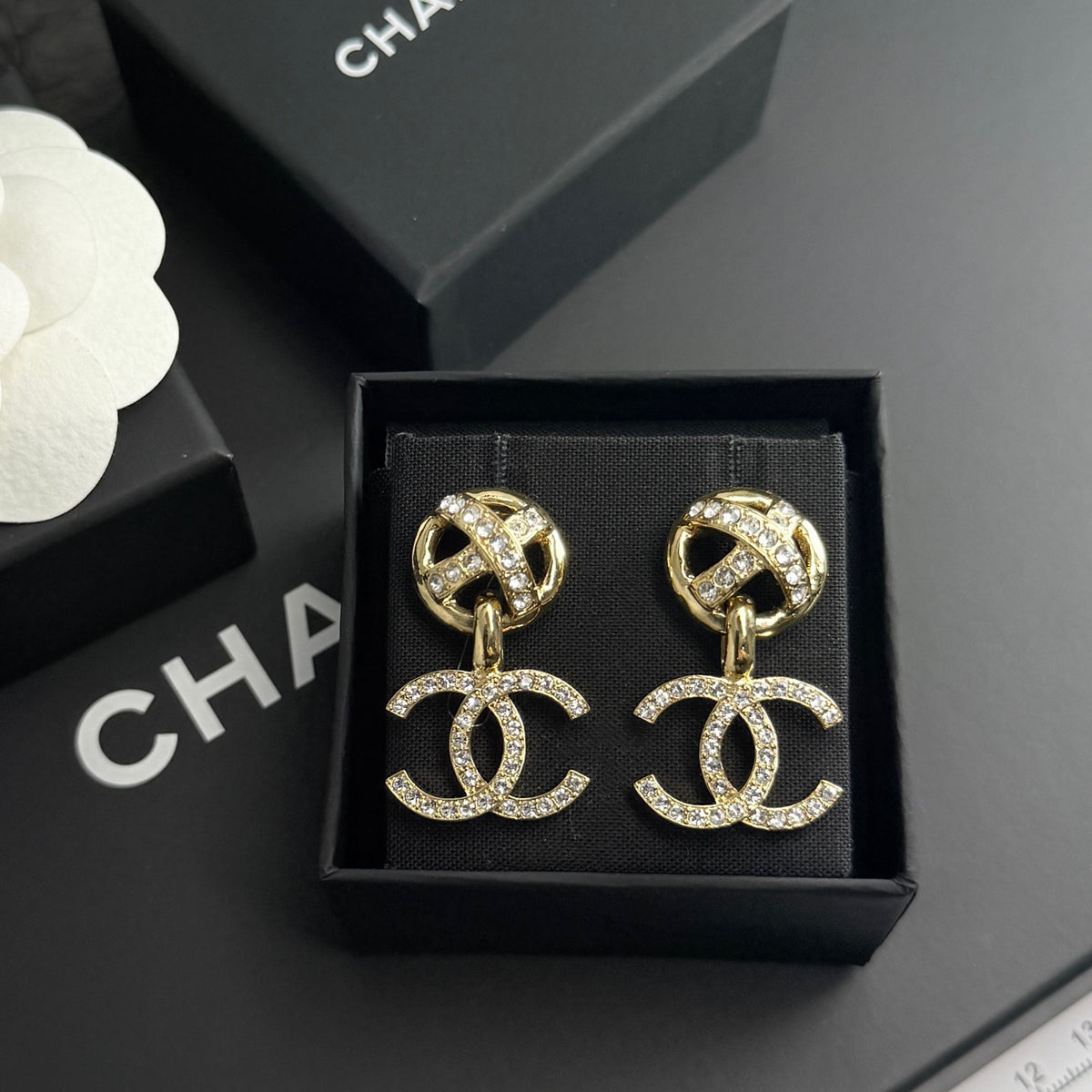 Chanel - Other - Crystal - Gold