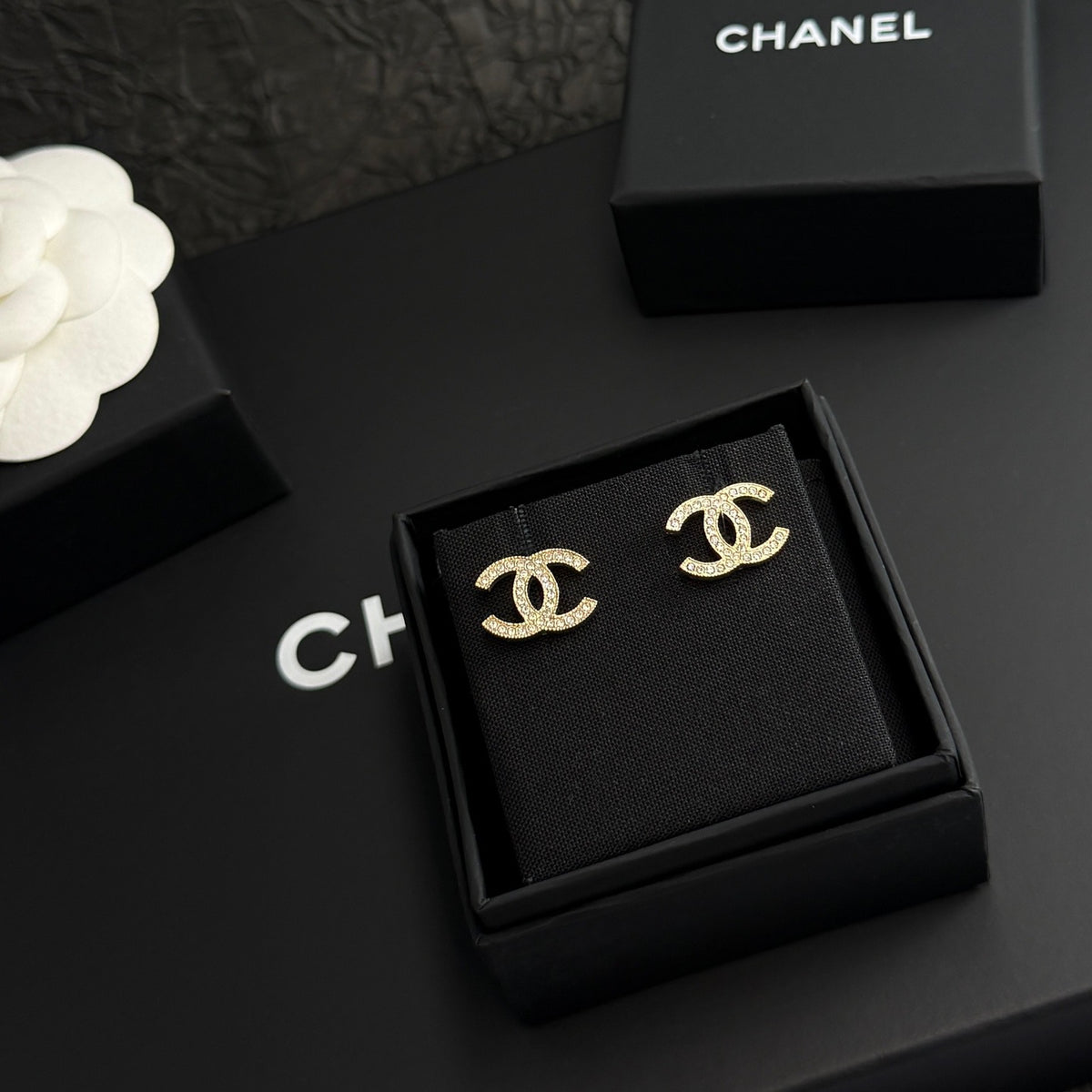 Chanel - Other - Crystal - Gold