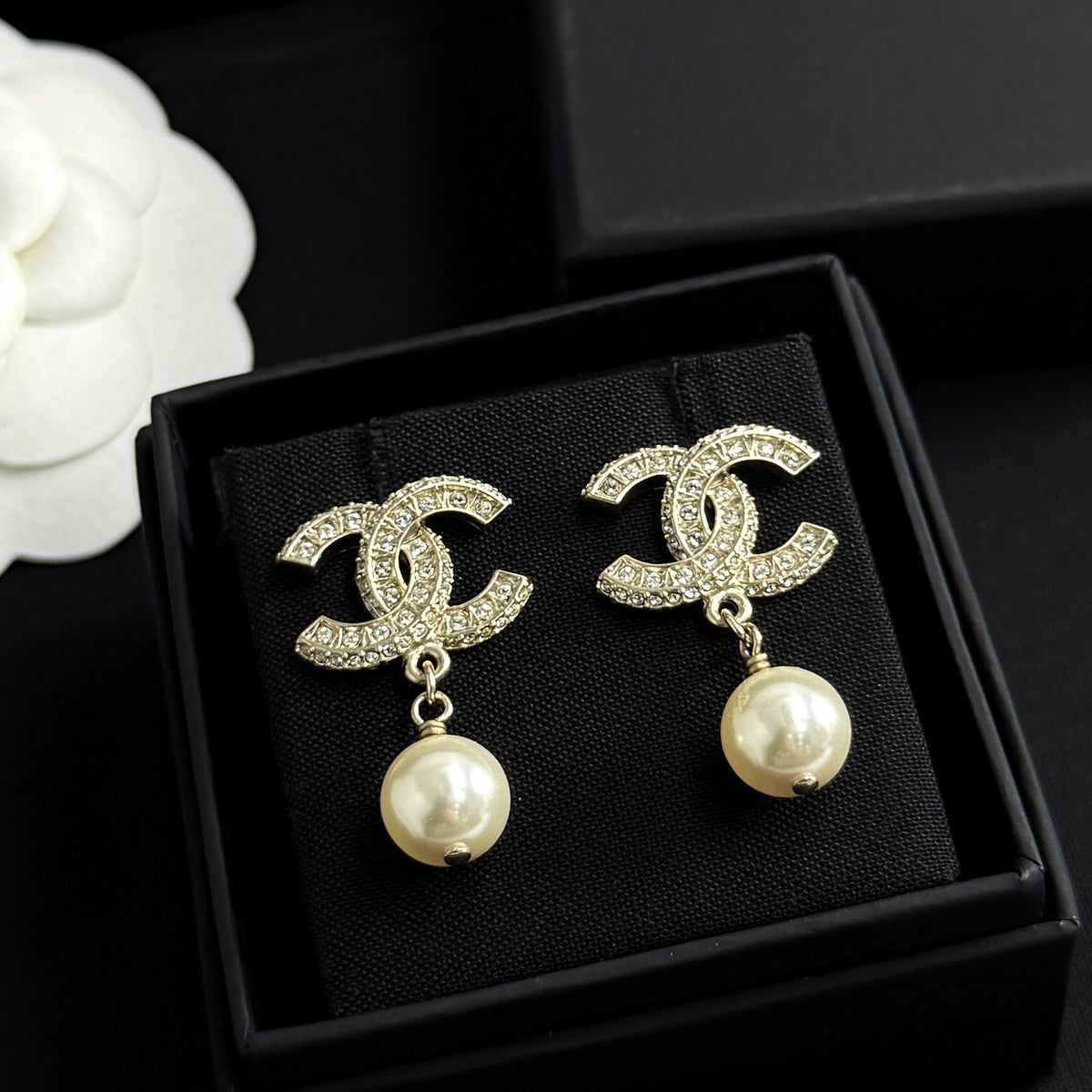 Chanel - Other - Crystal - Gold