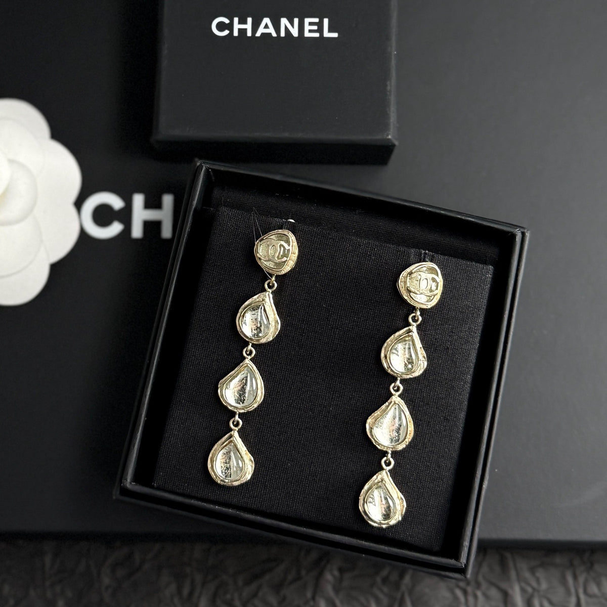Chanel - Other - Crystal - Gold