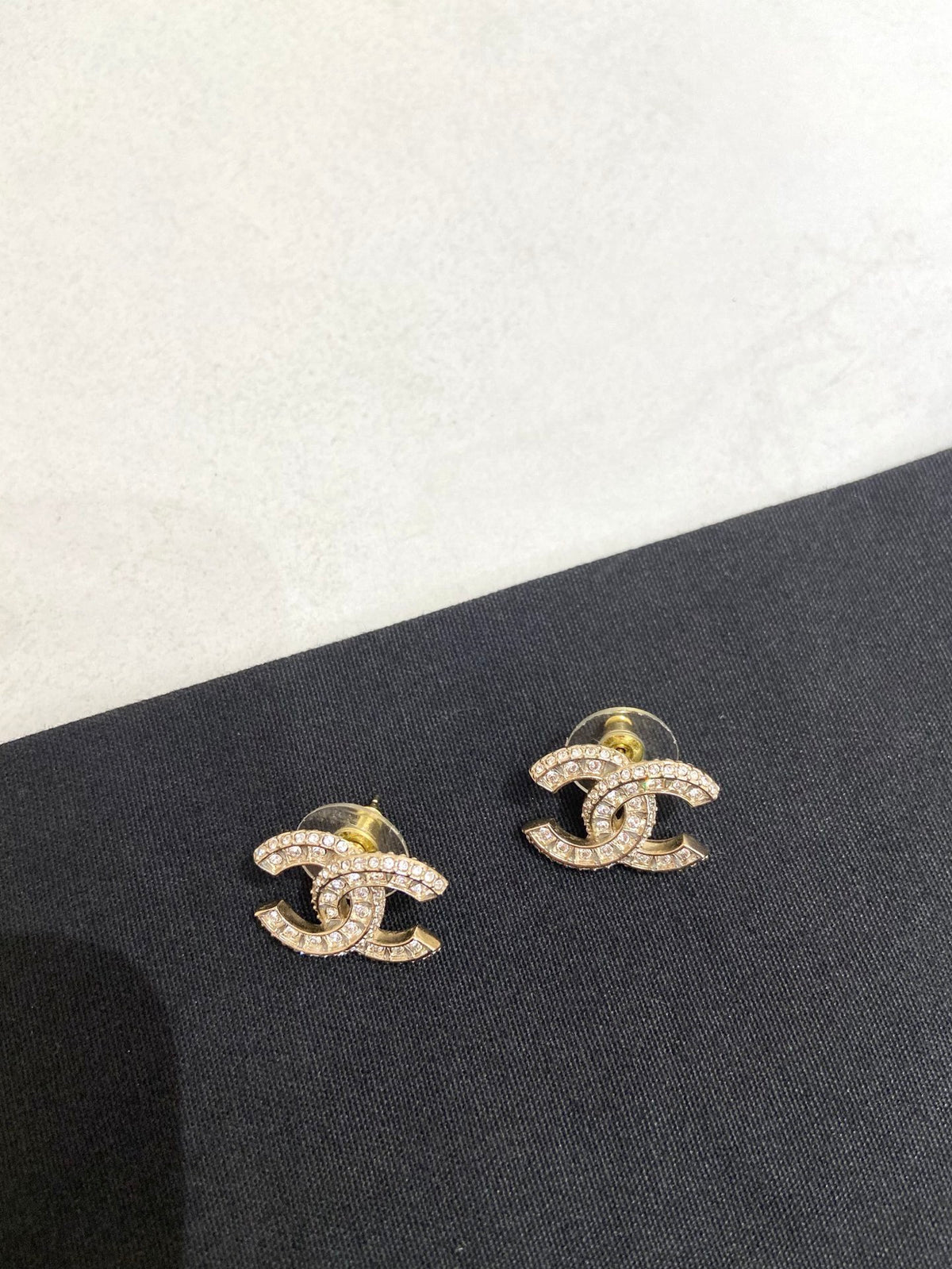 Chanel - Other - Crystal - Gold