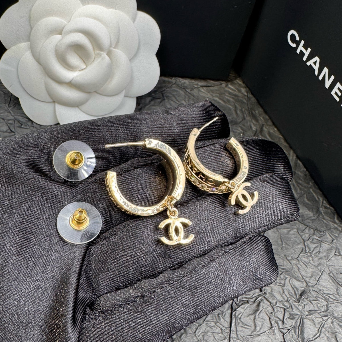 Chanel - Other - Crystal - Gold