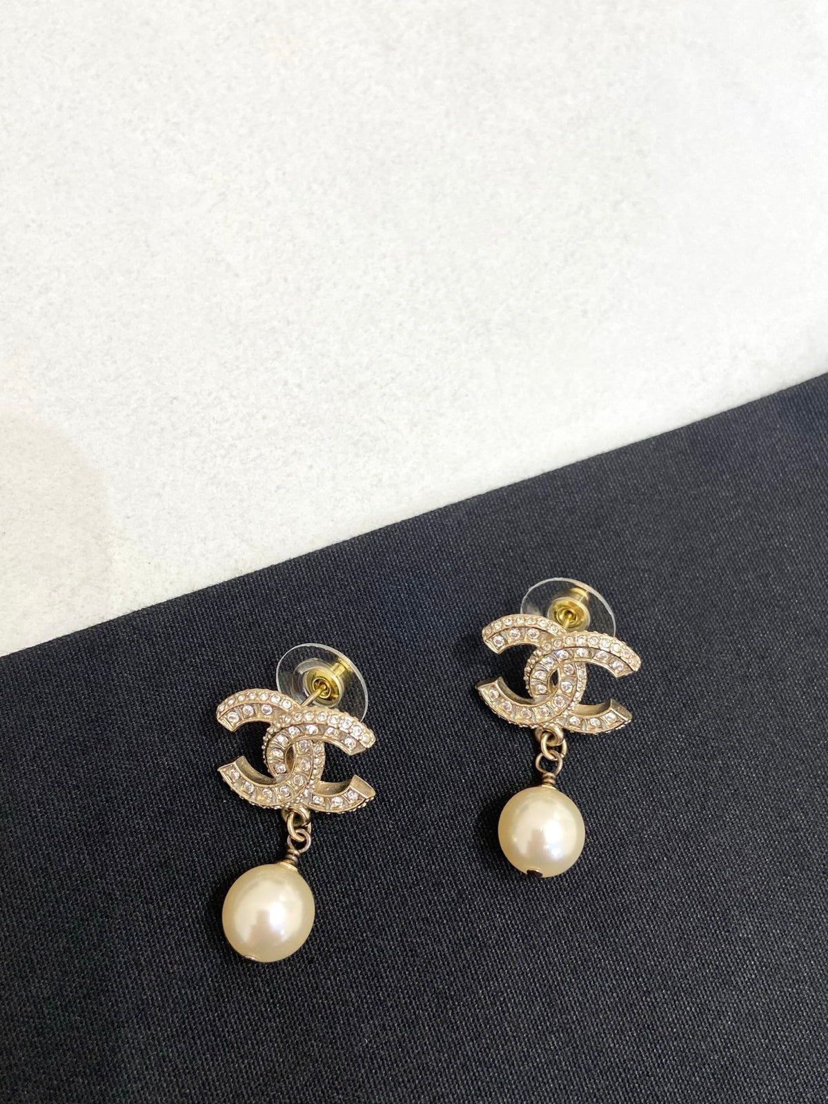 Chanel - Other - Crystal - Gold
