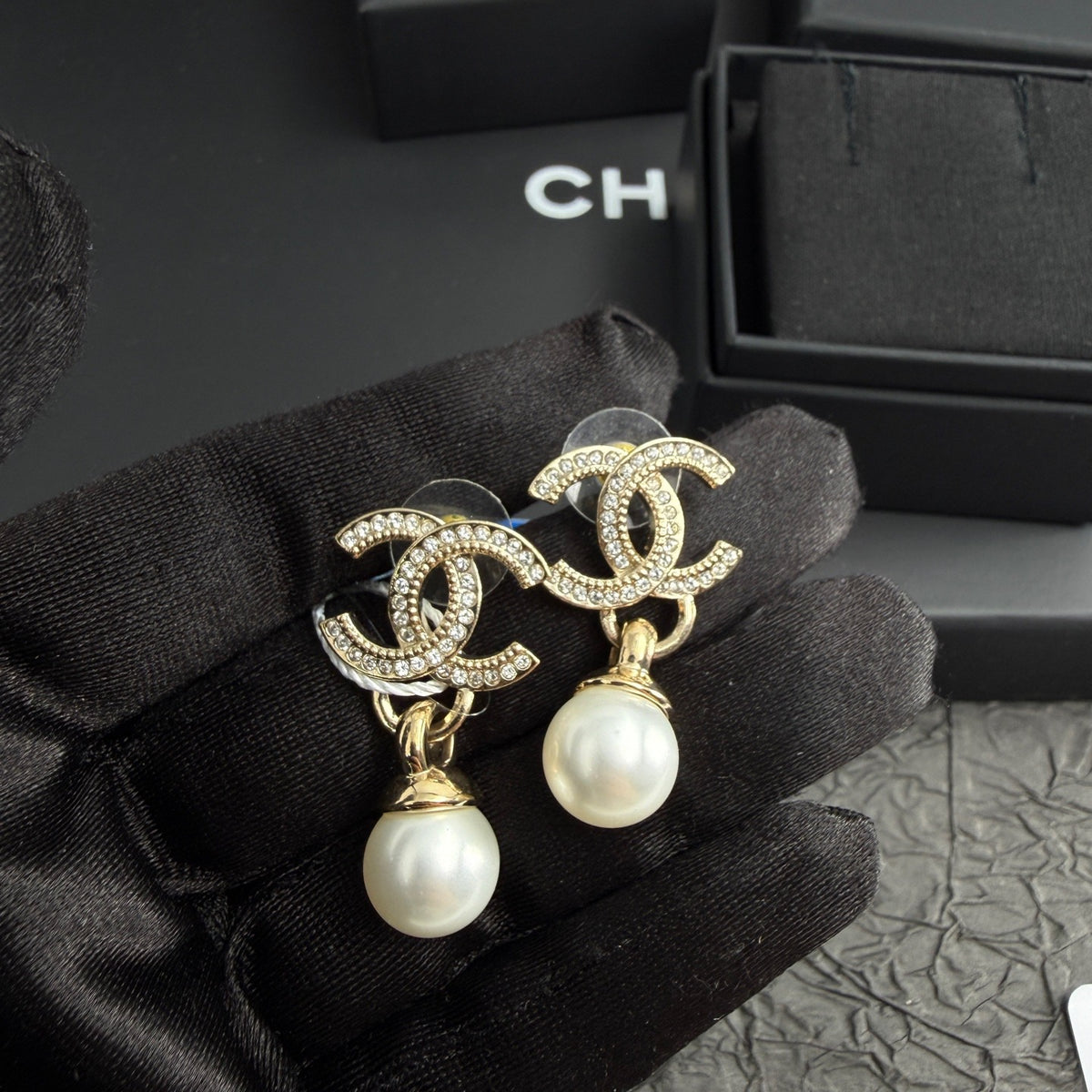 Chanel - Other - Crystal - Gold