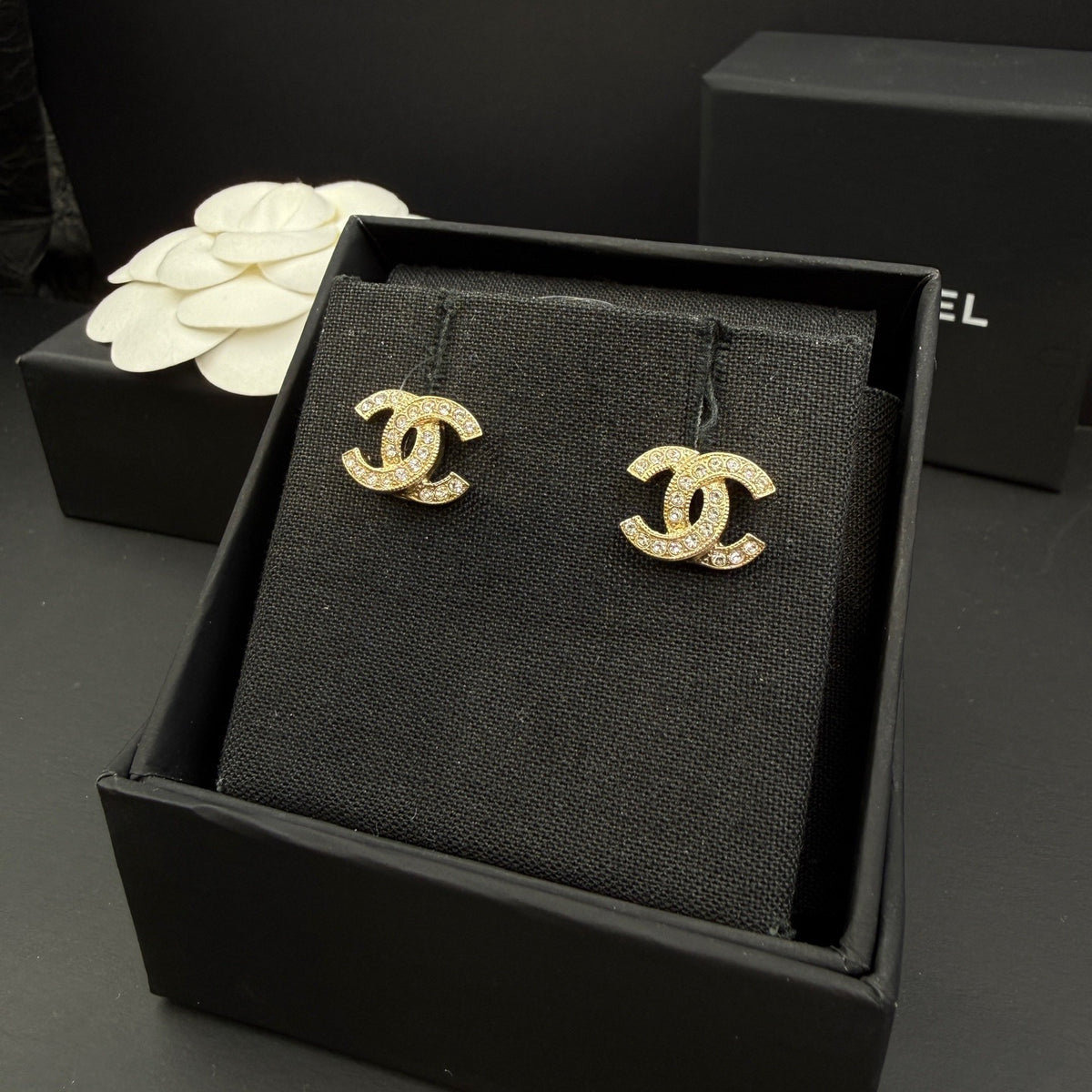 Chanel - Other - Crystal - Gold