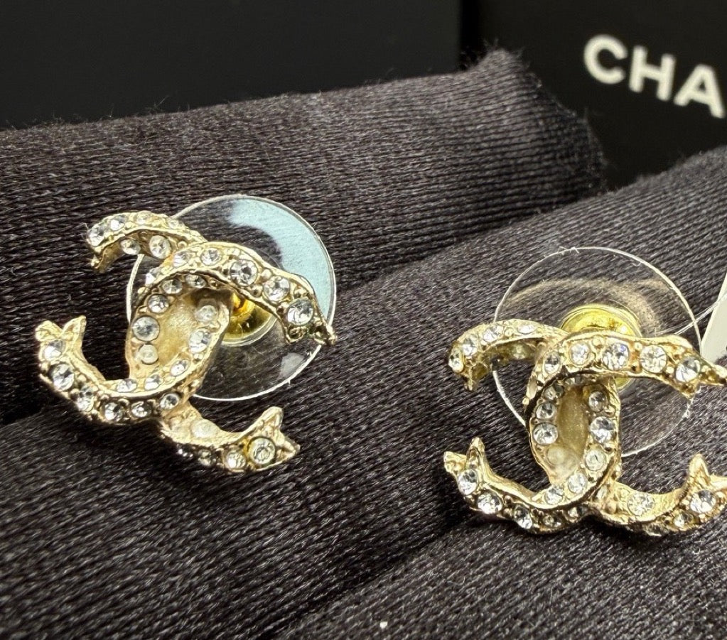 Chanel - Other - Crystal - Gold