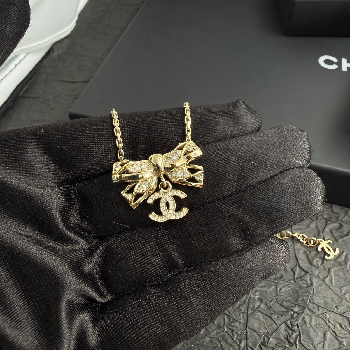 Chanel - Other - Crystal - Gold