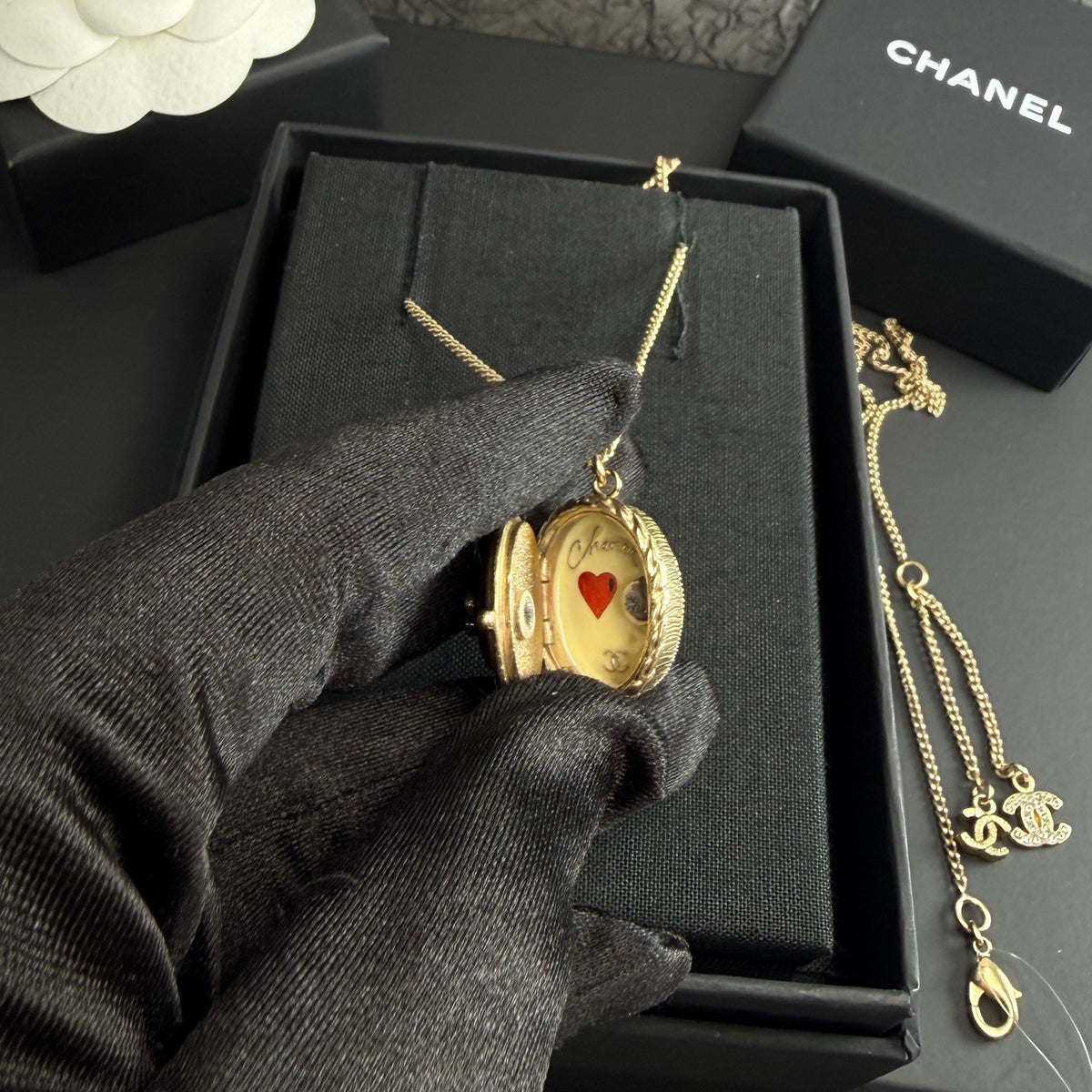 Chanel - Other - Crystal - Gold