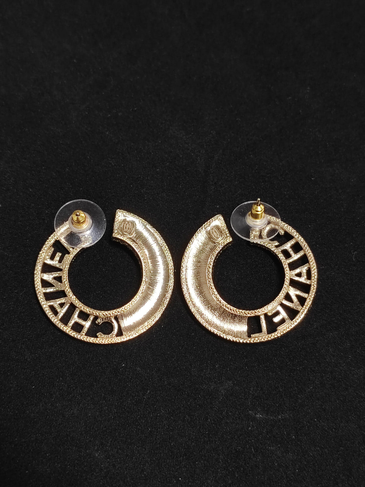 Chanel - Other - Crystal - Gold
