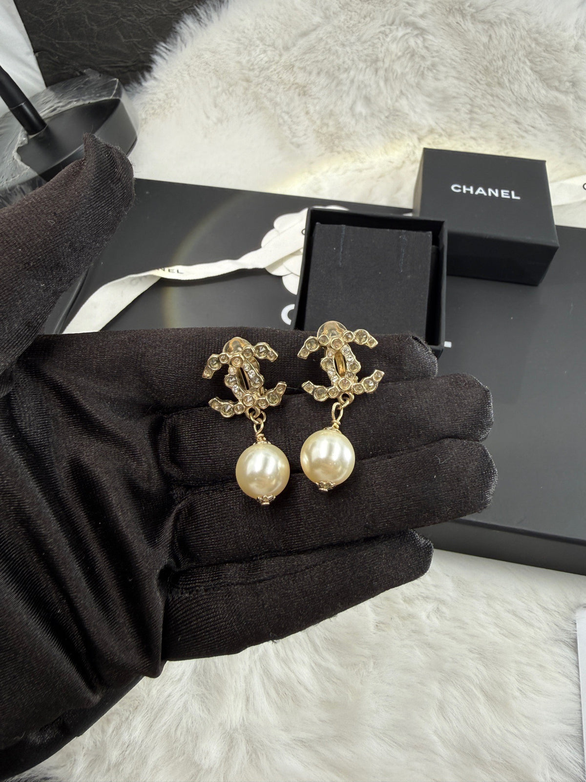 Chanel - Other - Crystal - Gold
