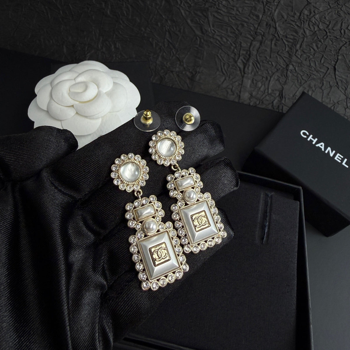 Chanel - Other - Crystal - Gold