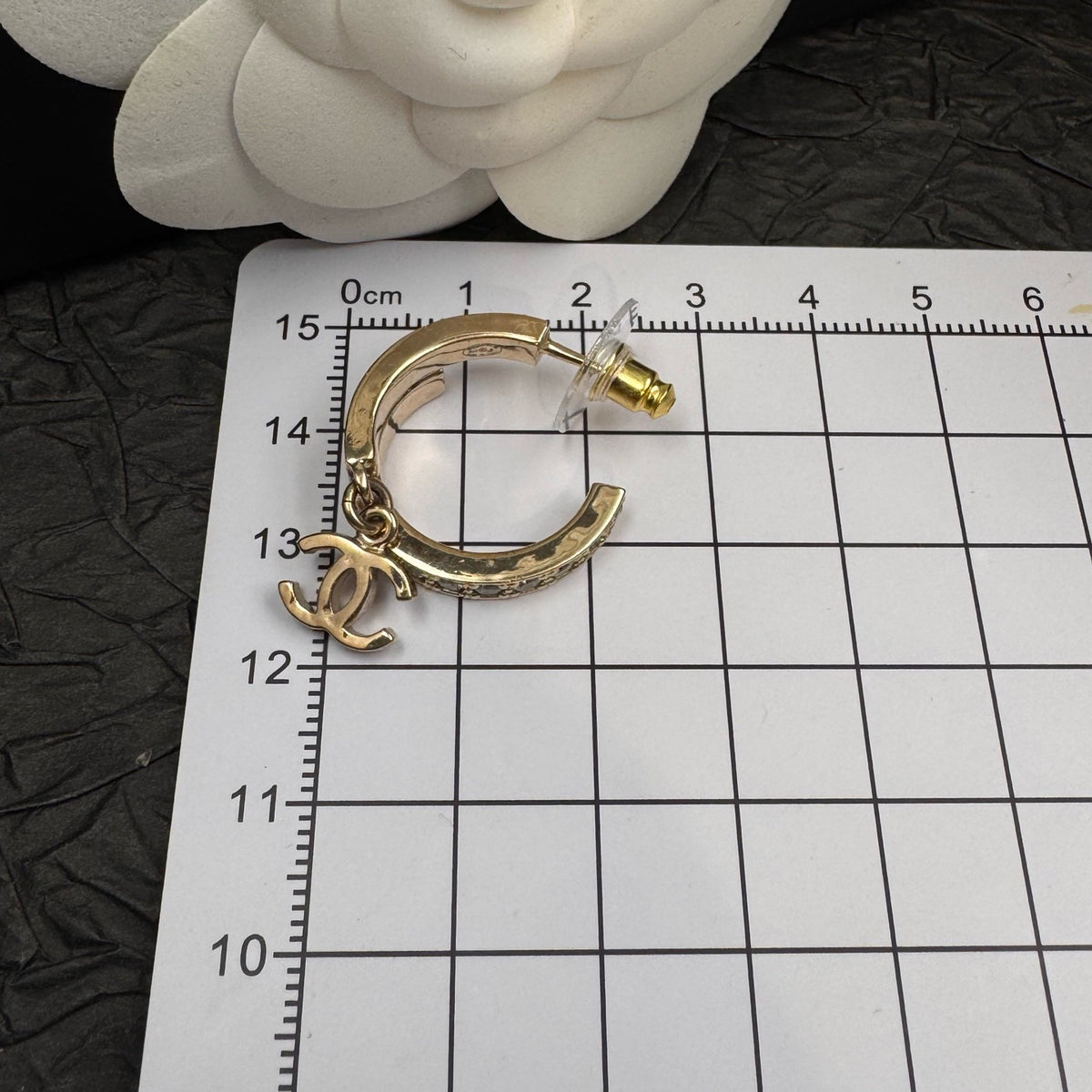 Chanel - Other - Crystal - Gold