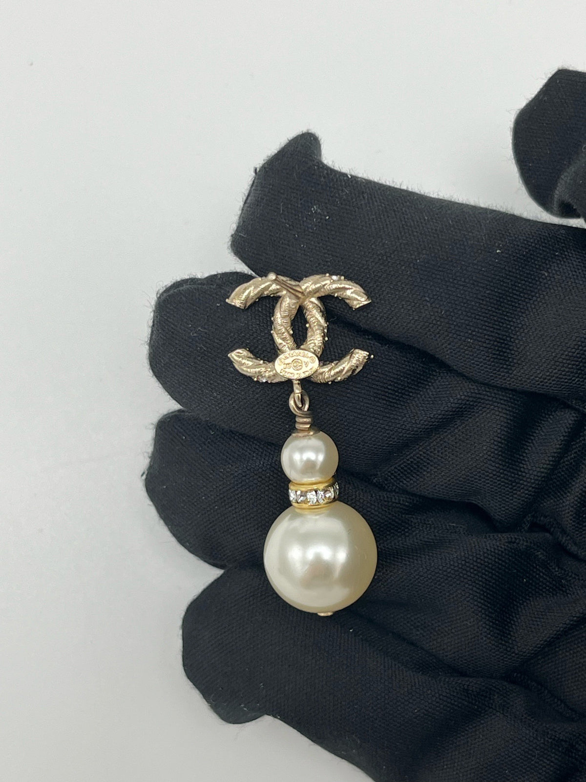 Chanel - Other - Crystal - Gold