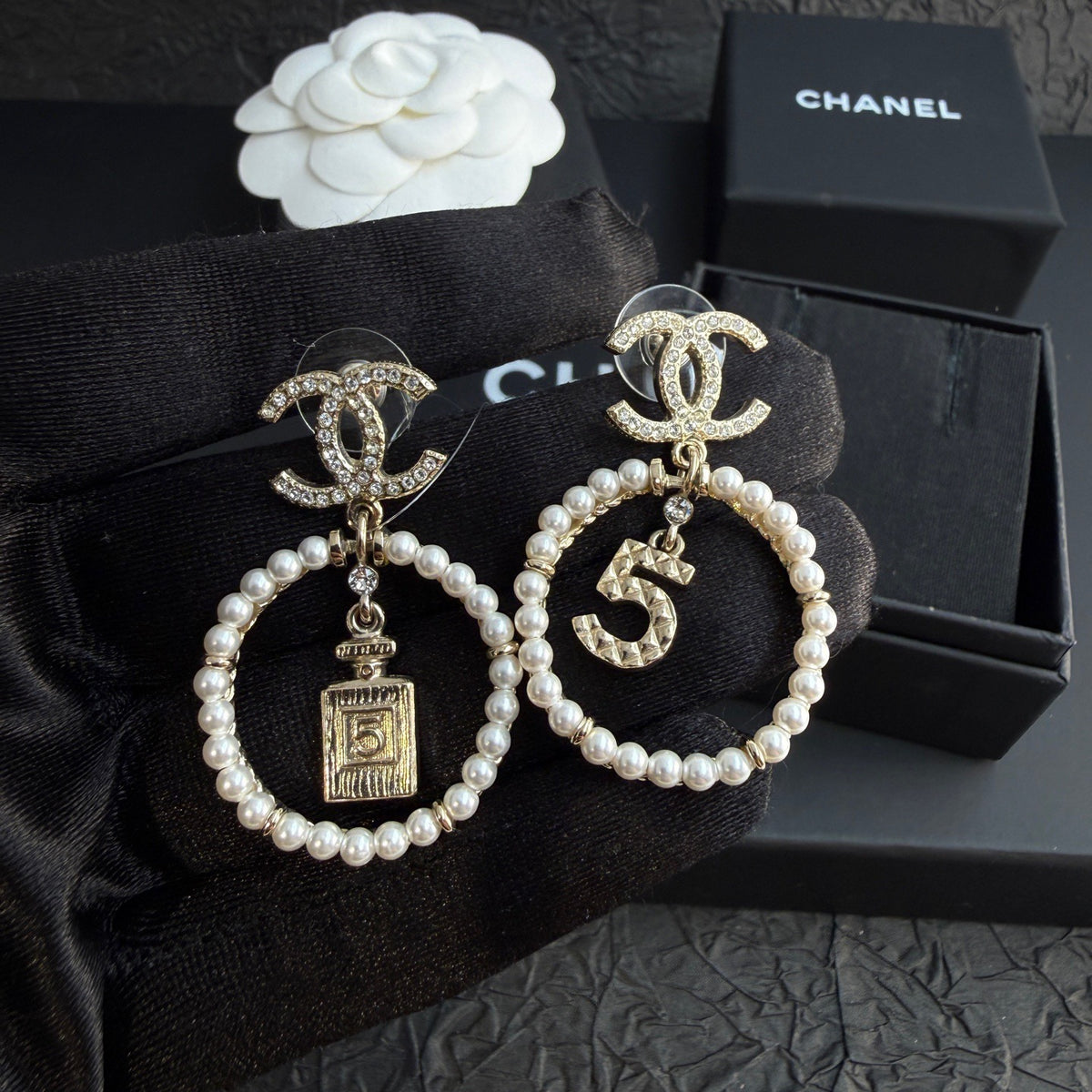 Chanel - Other - Crystal - Gold