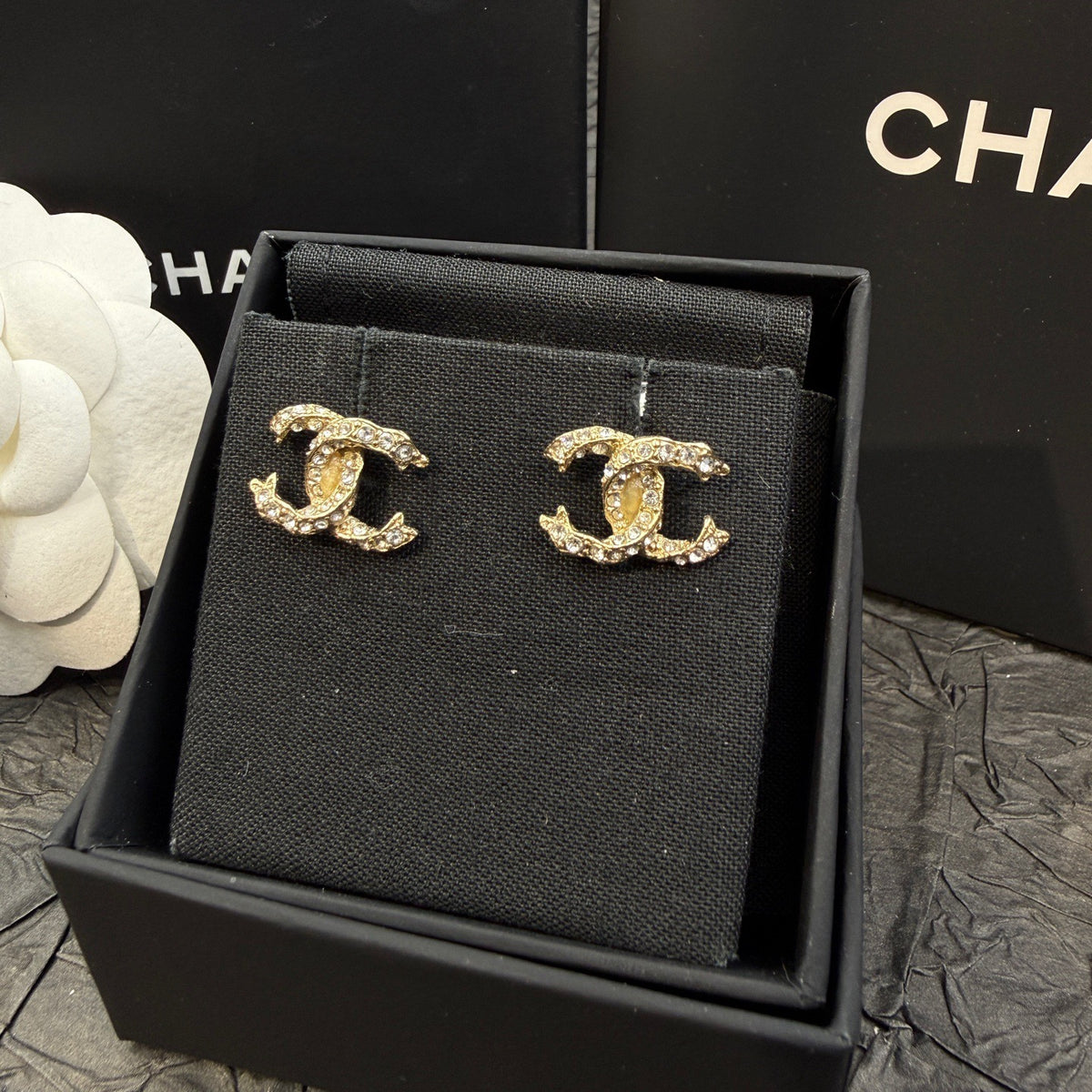 Chanel - Other - Crystal - Gold