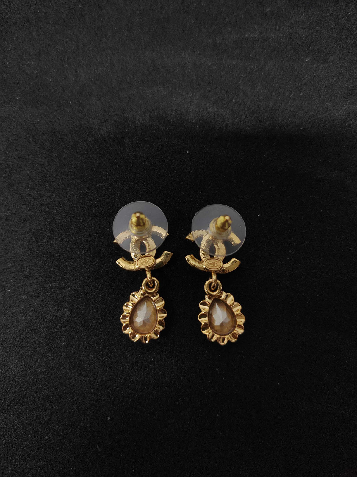 Chanel - Other - Crystal - Gold