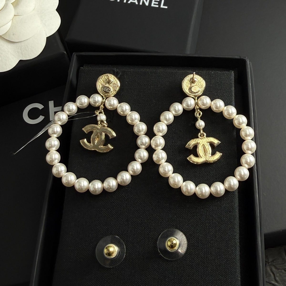 Chanel - Other - Crystal - Gold
