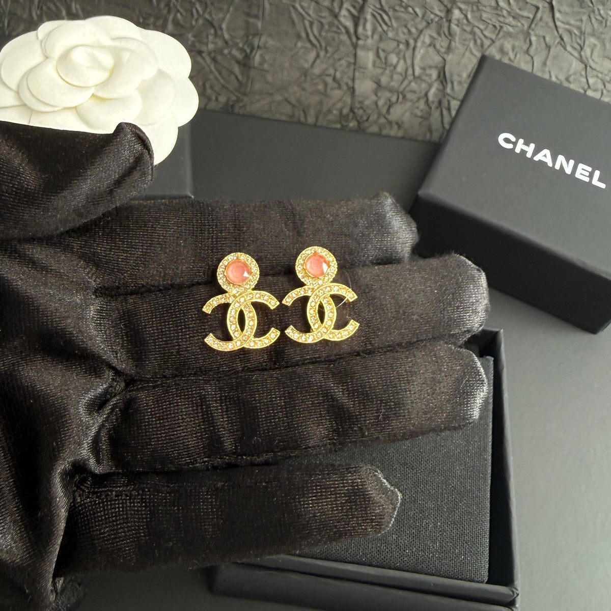 Chanel - Other - Crystal - Gold