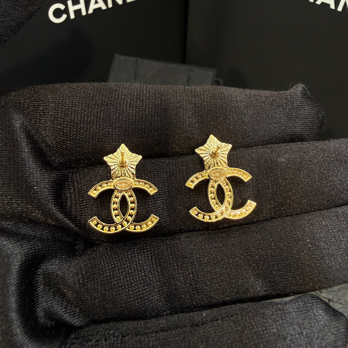 Chanel - Other - Crystal - Gold