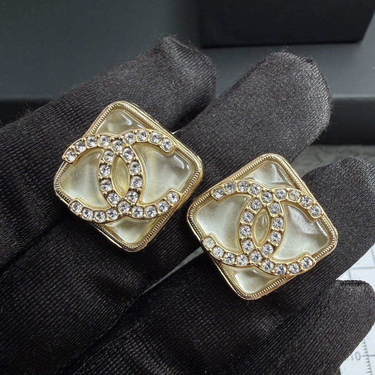 Chanel - Other - Crystal - Gold