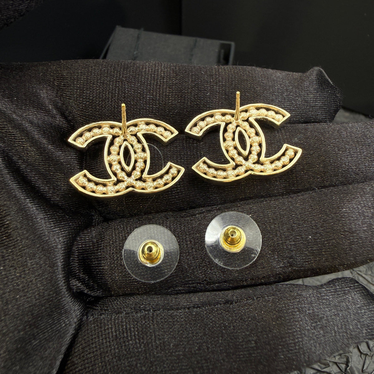 Chanel - Other - Crystal - Gold