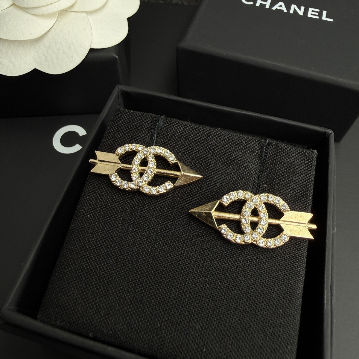 Chanel - Other - Crystal - Gold