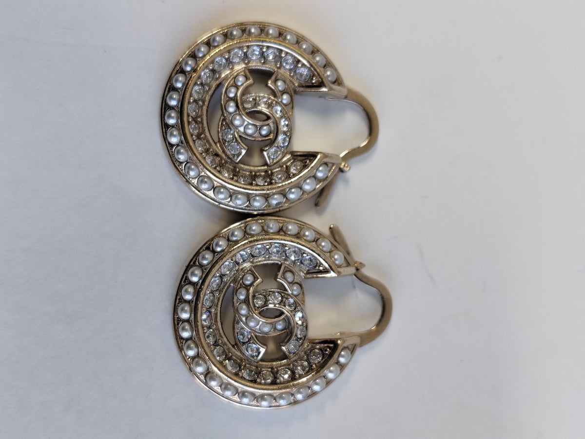Chanel - Other - Crystal - Gold