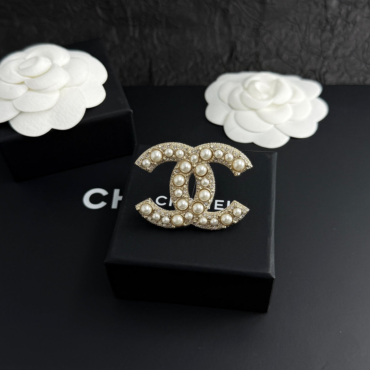 Chanel - Other - Crystal - Gold