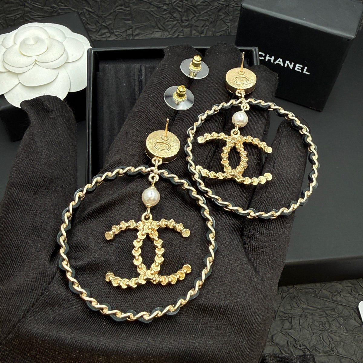 Chanel - Other - Crystal - Gold