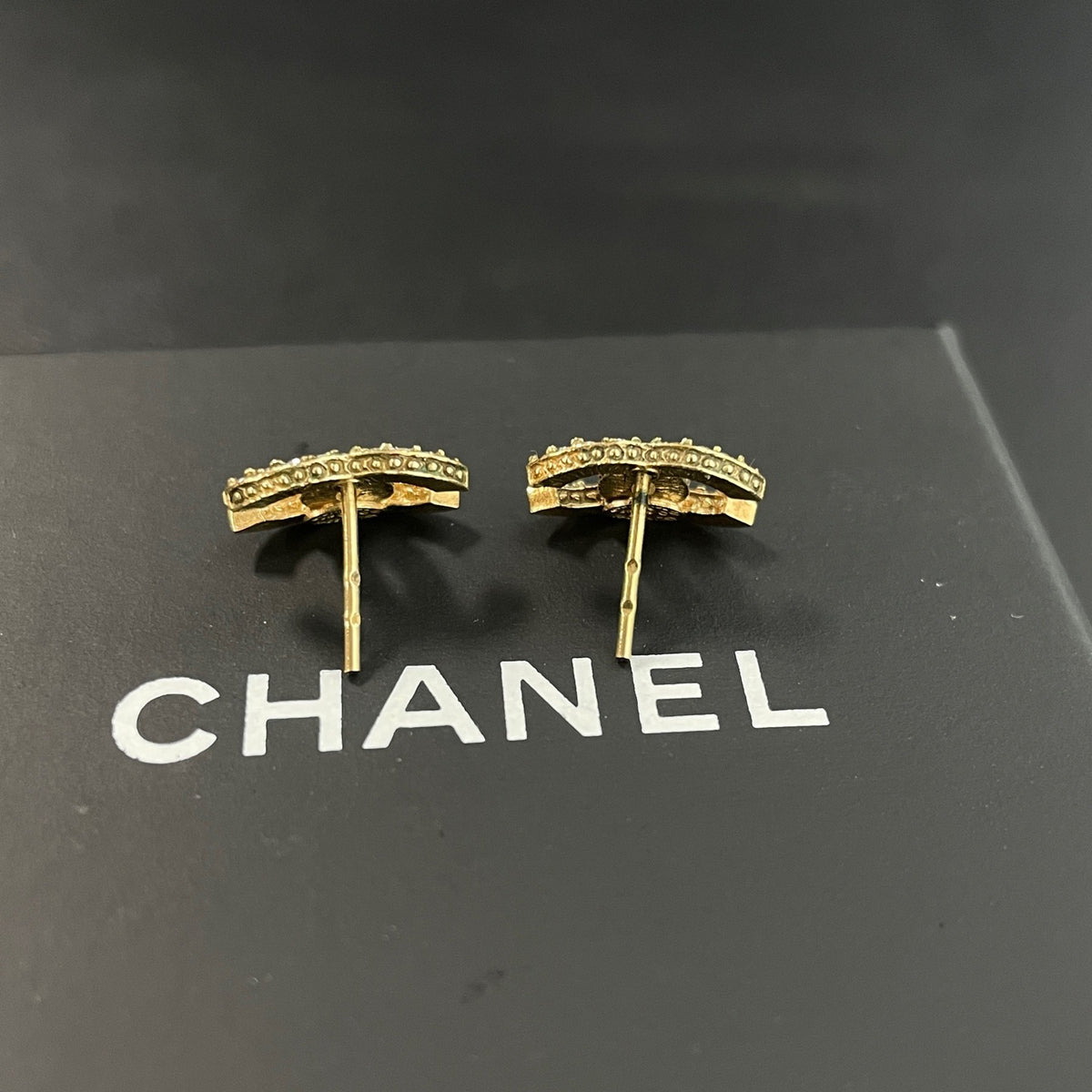 Chanel - Other - Crystal - Gold