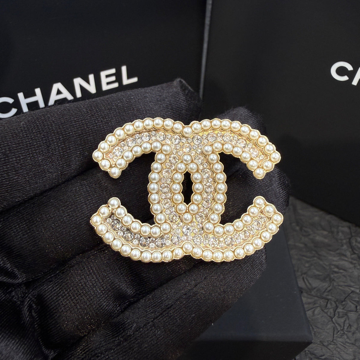 Chanel - Other - Crystal - Gold