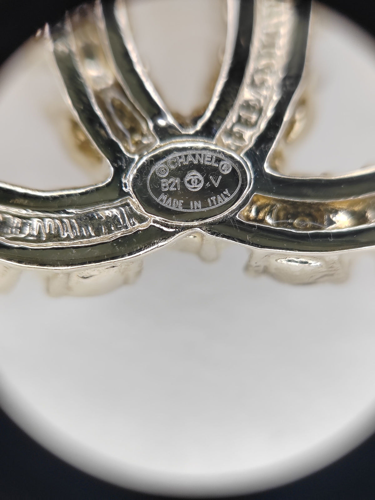 Chanel - Other - Crystal - Gold