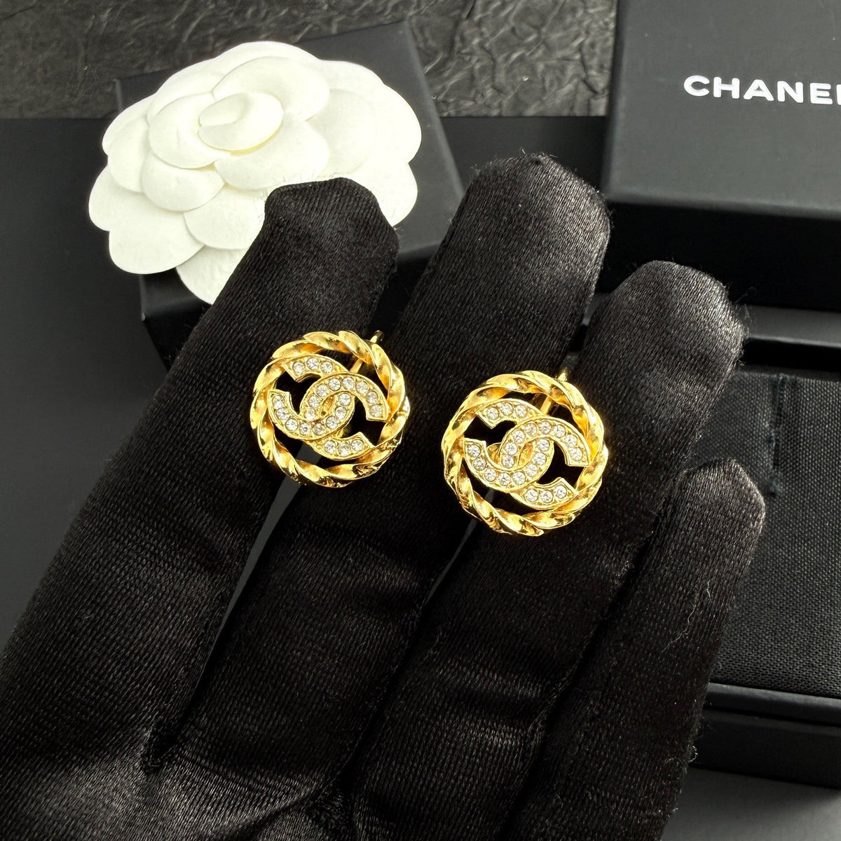 Chanel - Other - Crystal - Gold