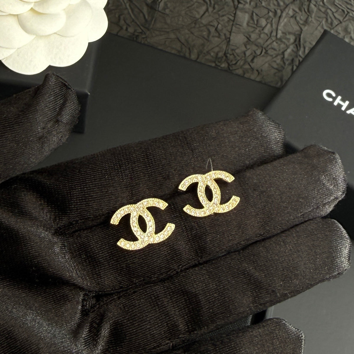 Chanel - Other - Crystal - Gold