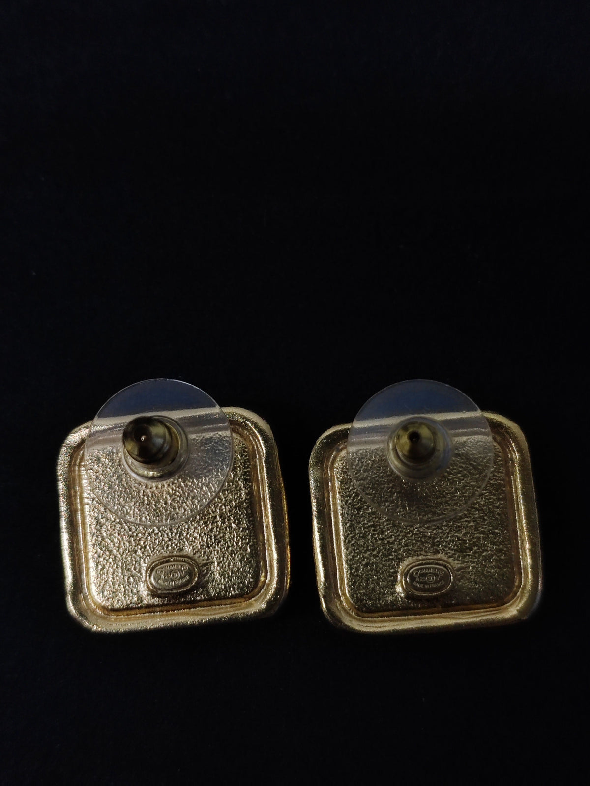 Chanel - Other - Crystal - Gold