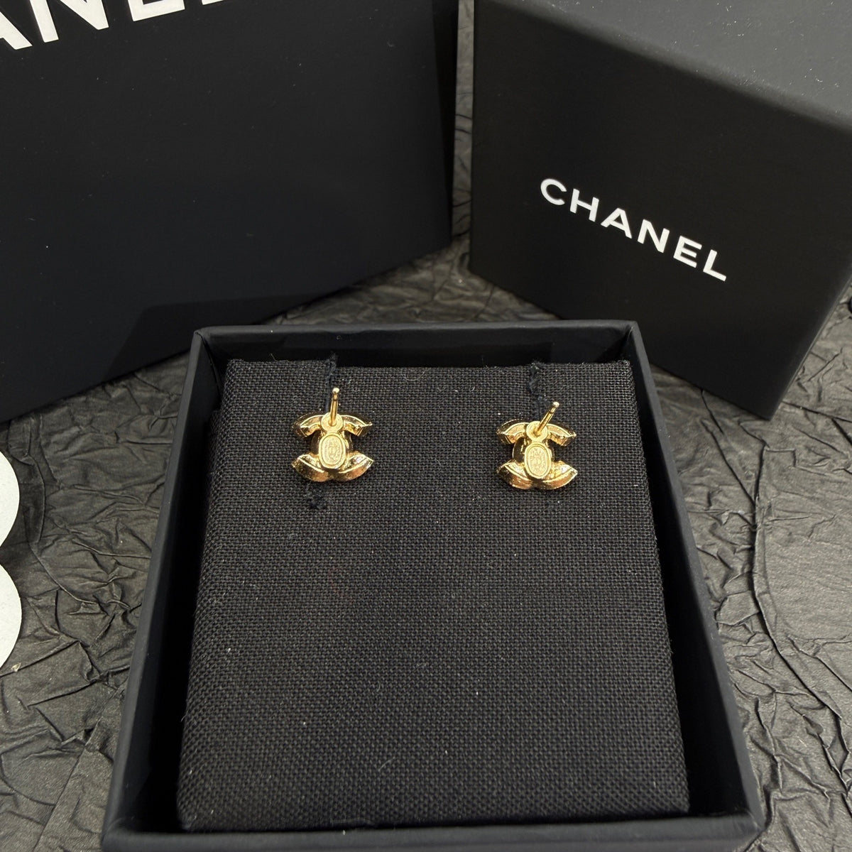Chanel - Other - Crystal - Gold