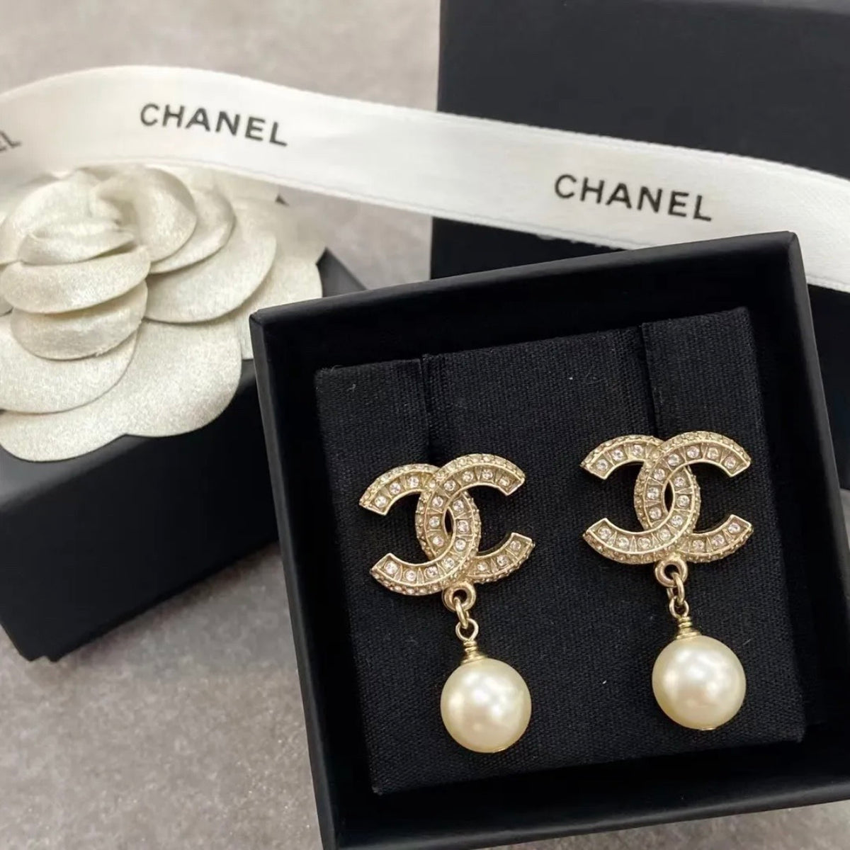 Chanel - Other - Crystal - Gold