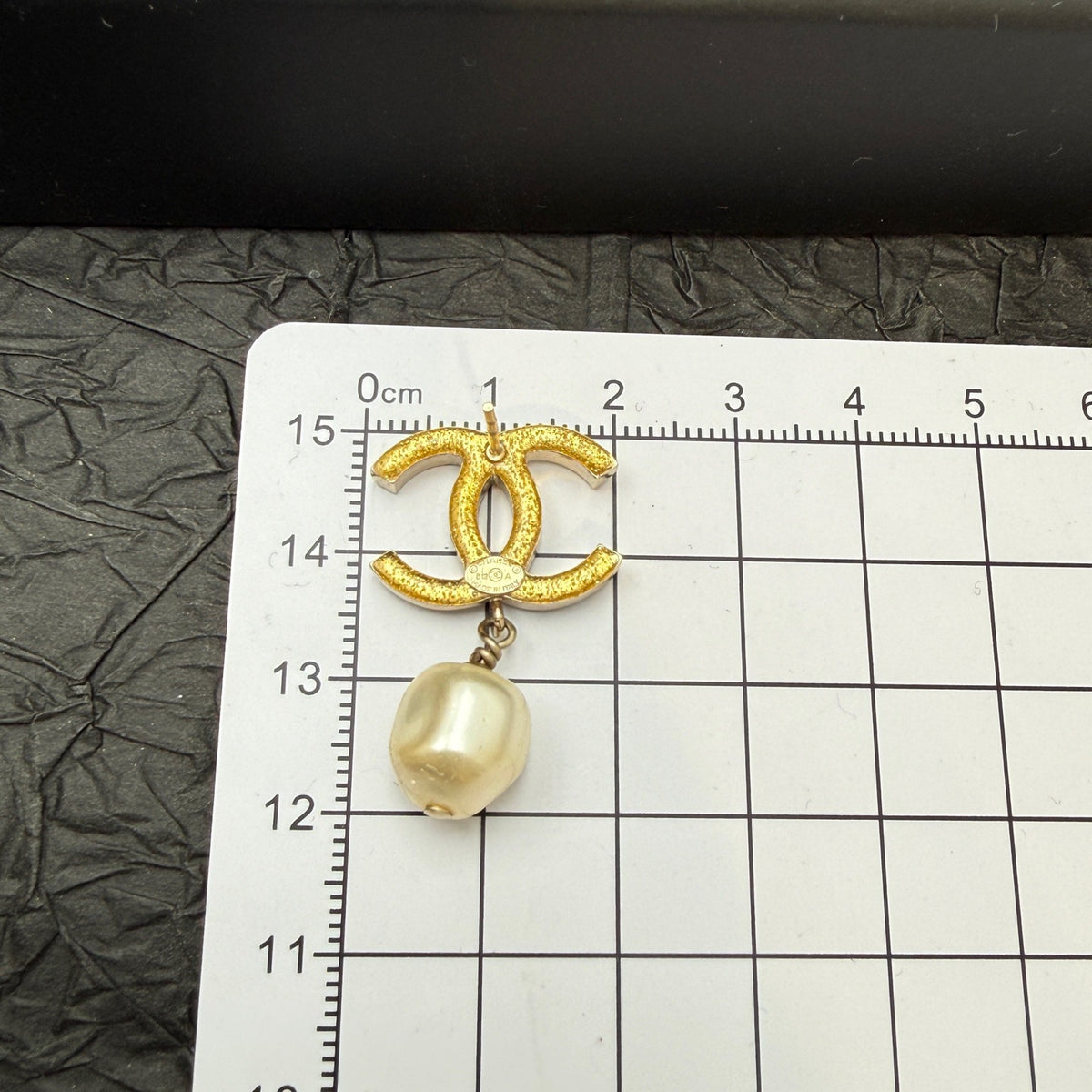 Chanel - Other - Crystal - Gold
