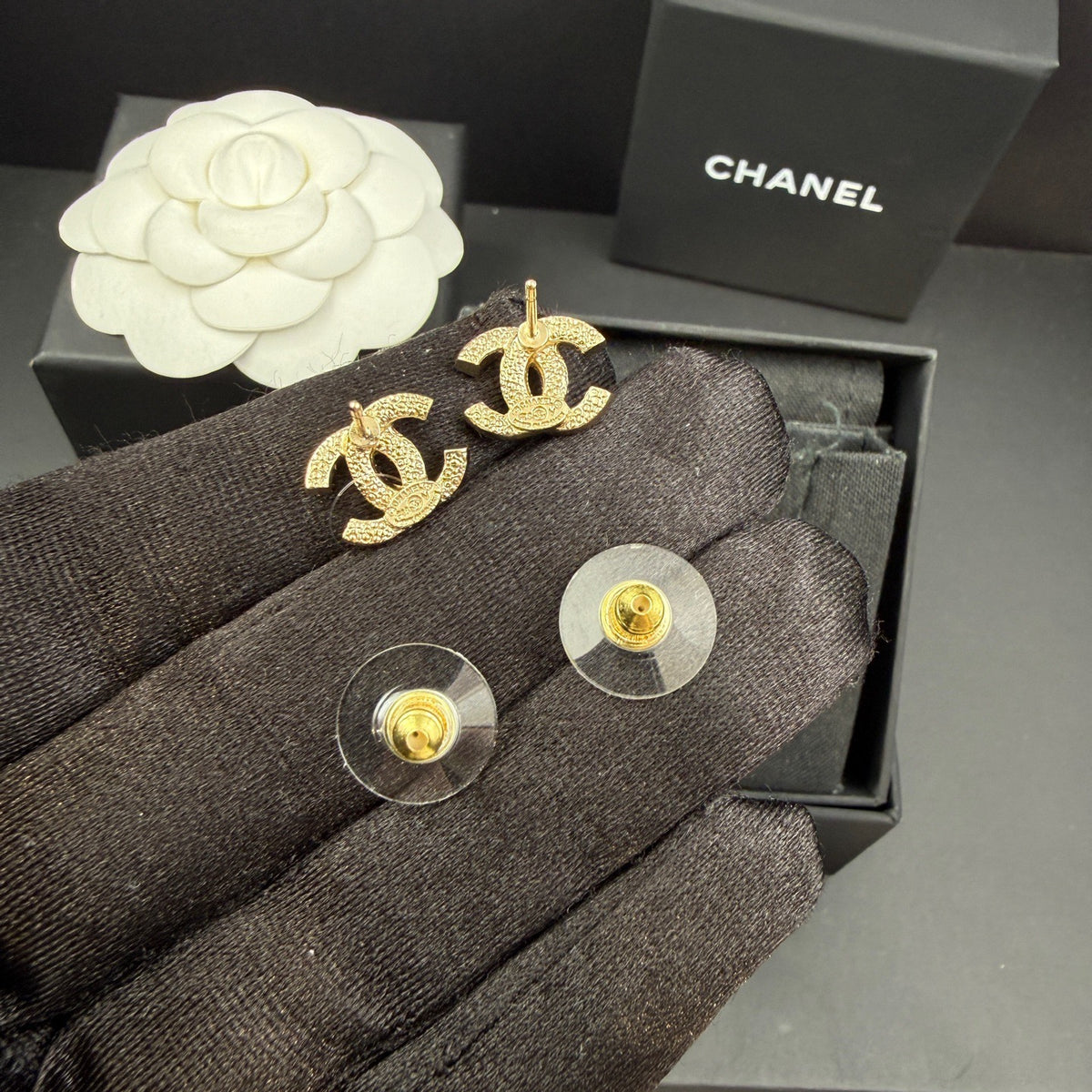 Chanel - Other - Crystal - Gold