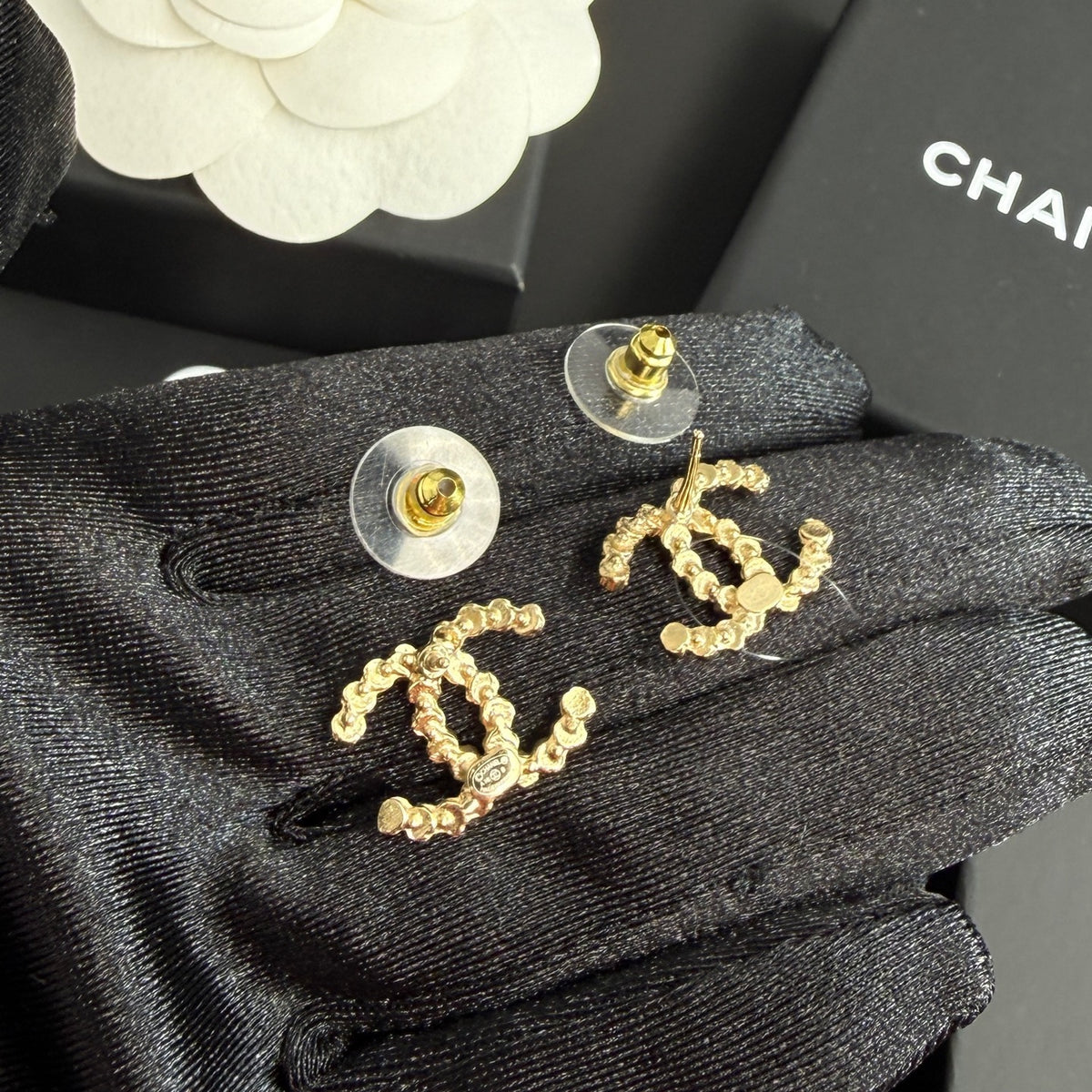 Chanel - Other - Crystal - Gold