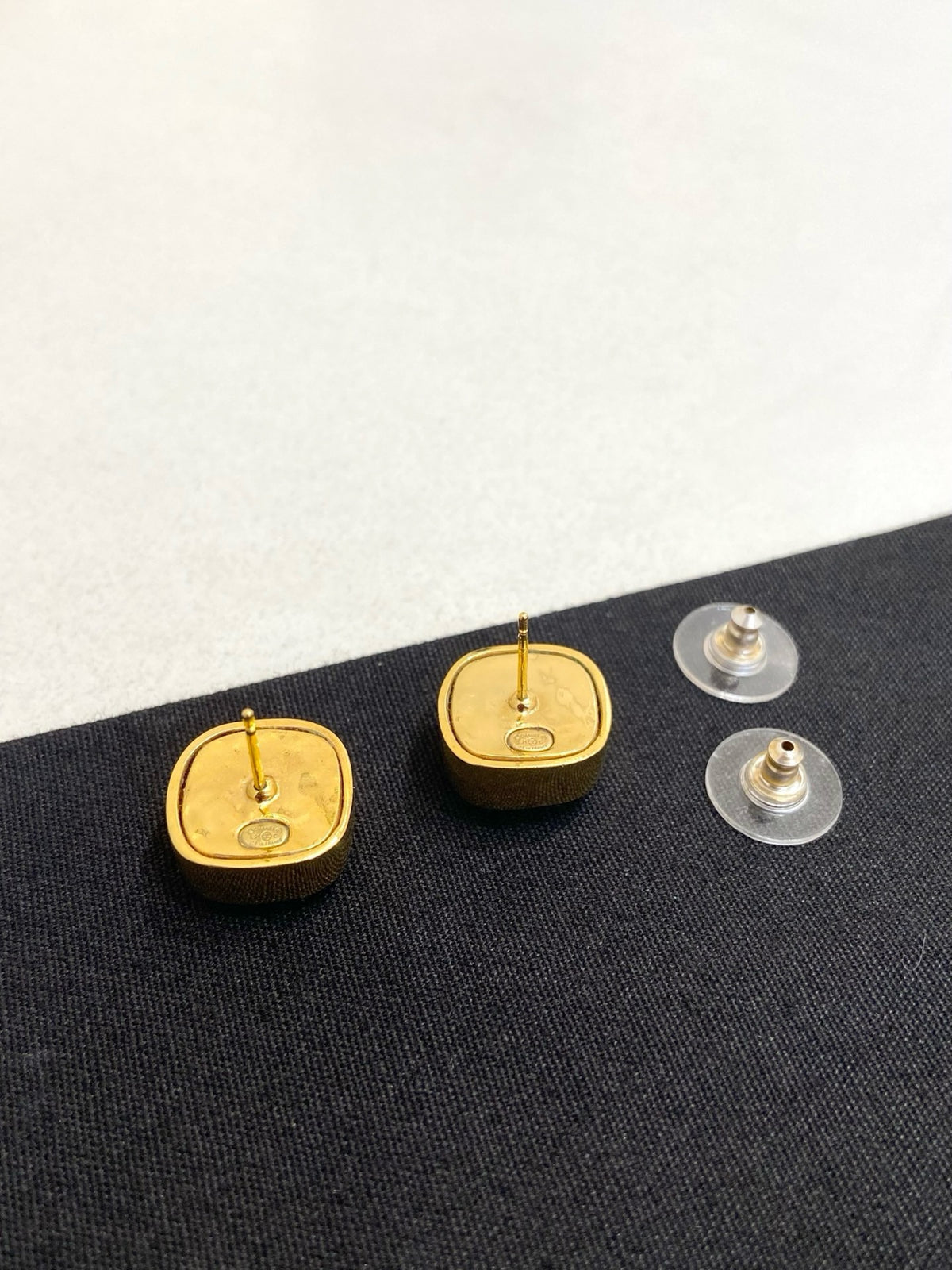 Chanel - Other - Crystal - Gold