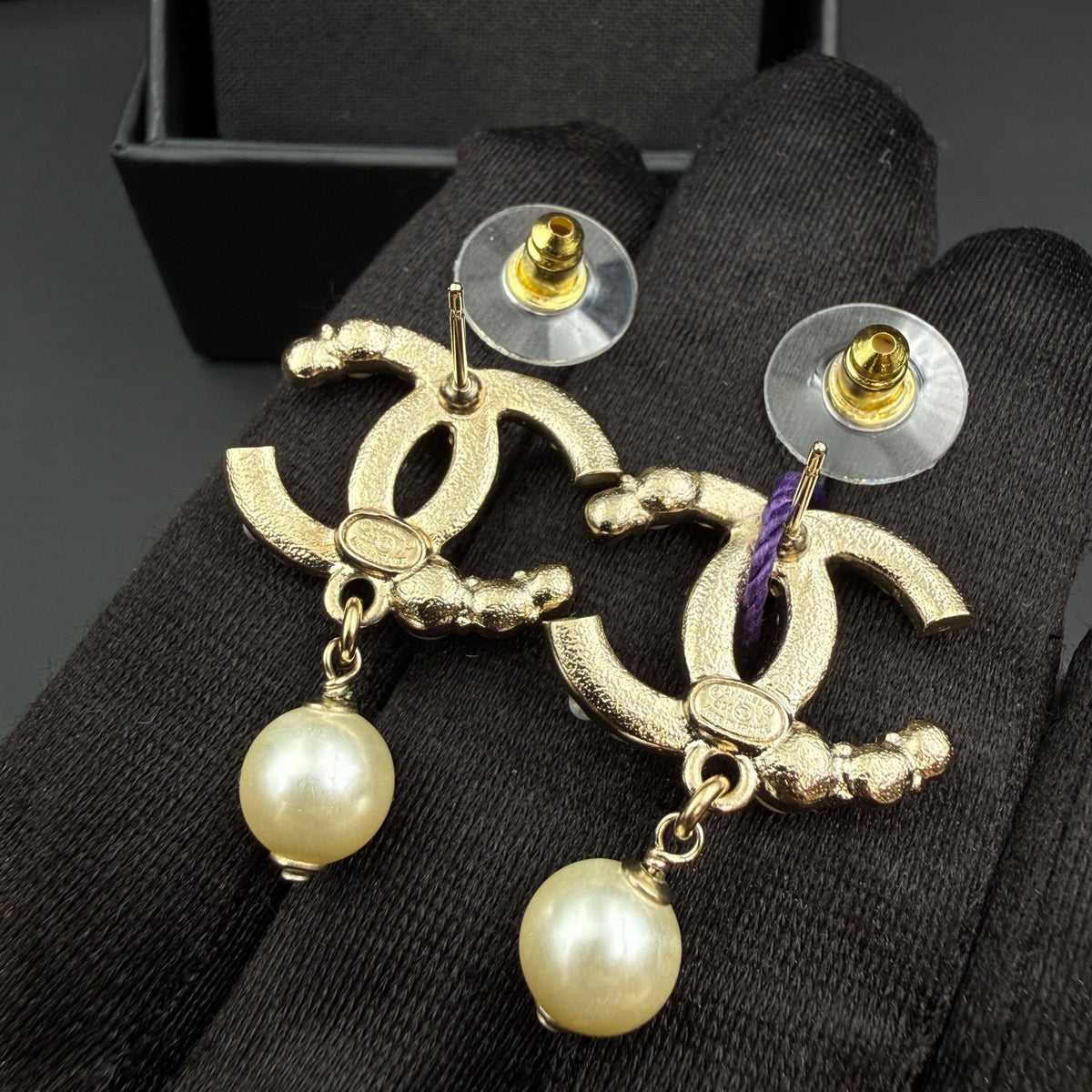 Chanel - Other - Crystal - Gold